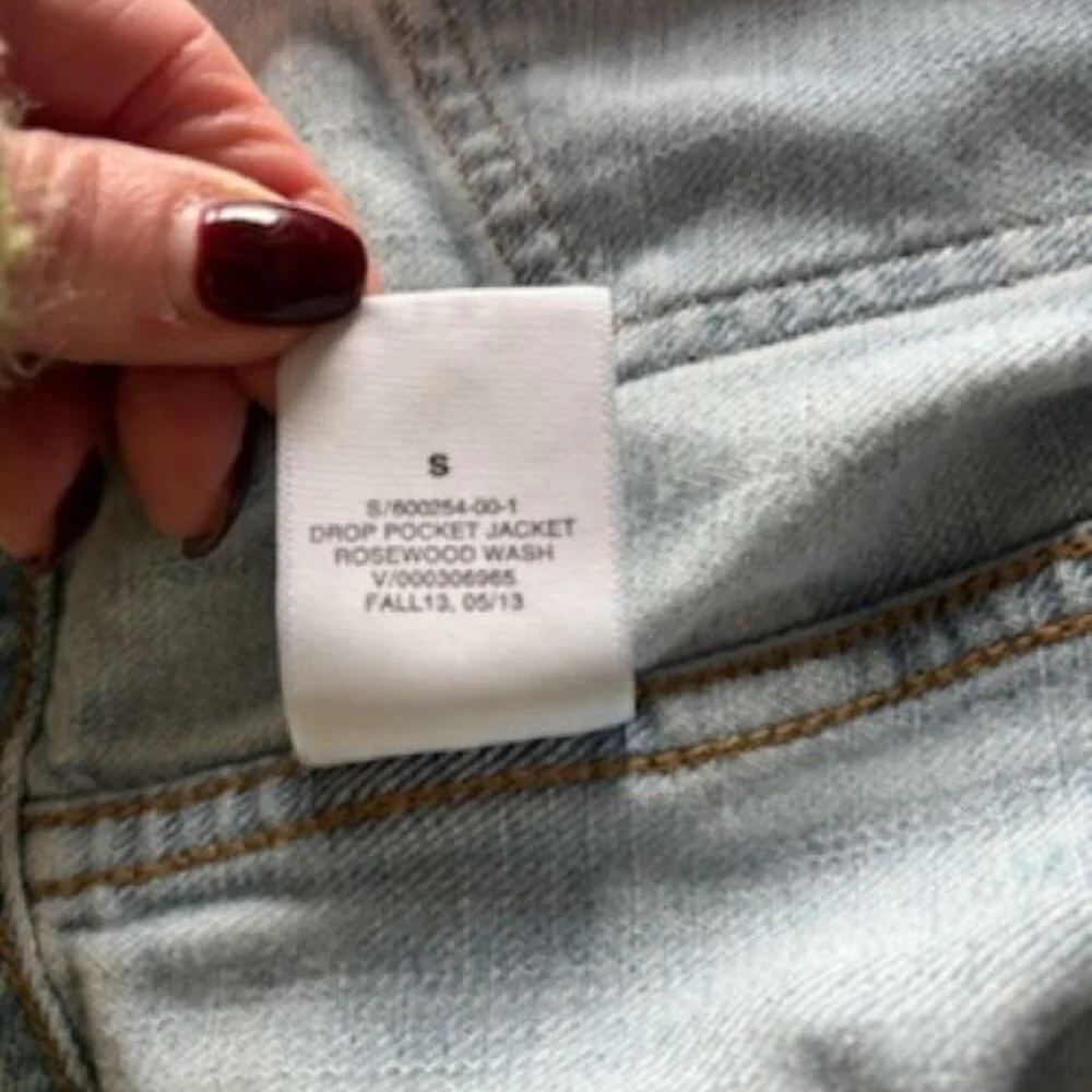 GAP 1969 Denim Jacket Light Wash Distressed Woman's Small - Picture 2 of 9